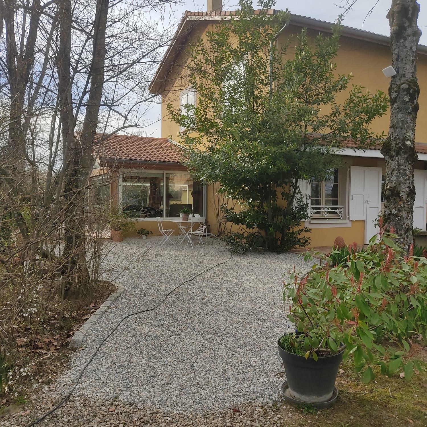 Saint-Cyr-sur-le-RhoneLa Frenaie住宿加早餐旅馆 外观 照片